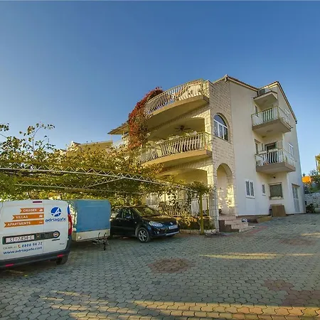Nada 아파트 Grebaštica